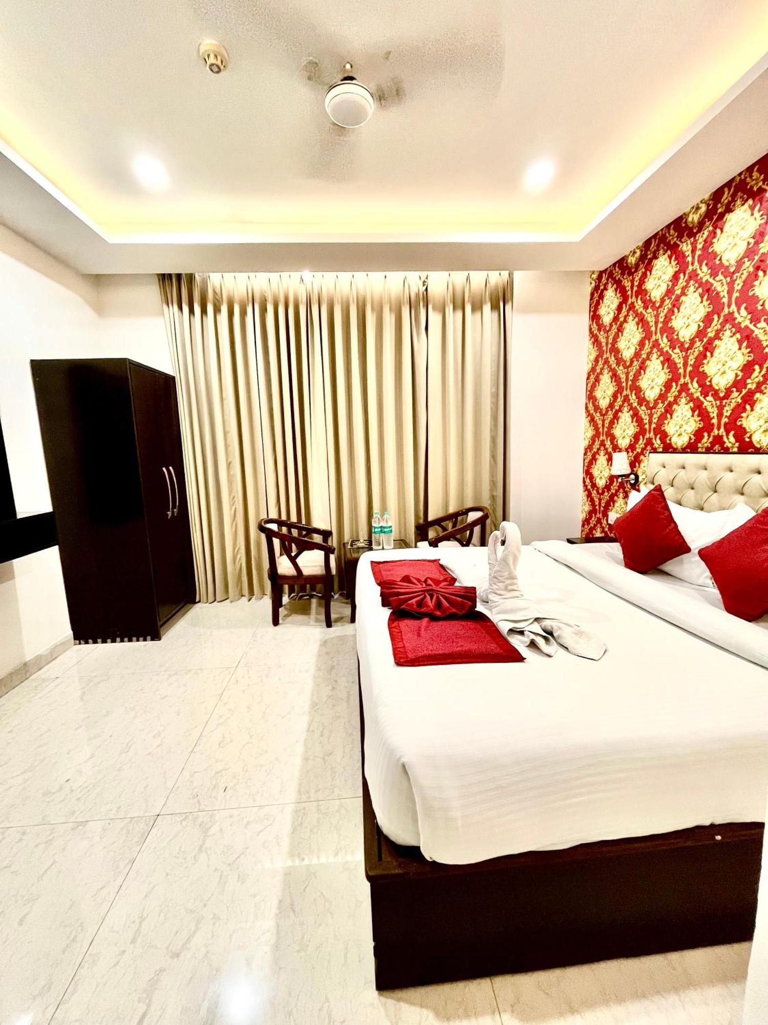 Hotel Northview Park By Lycoris !! Top Rated & Most Awarded Property In Tricity Zirakpur Ngoại thất bức ảnh