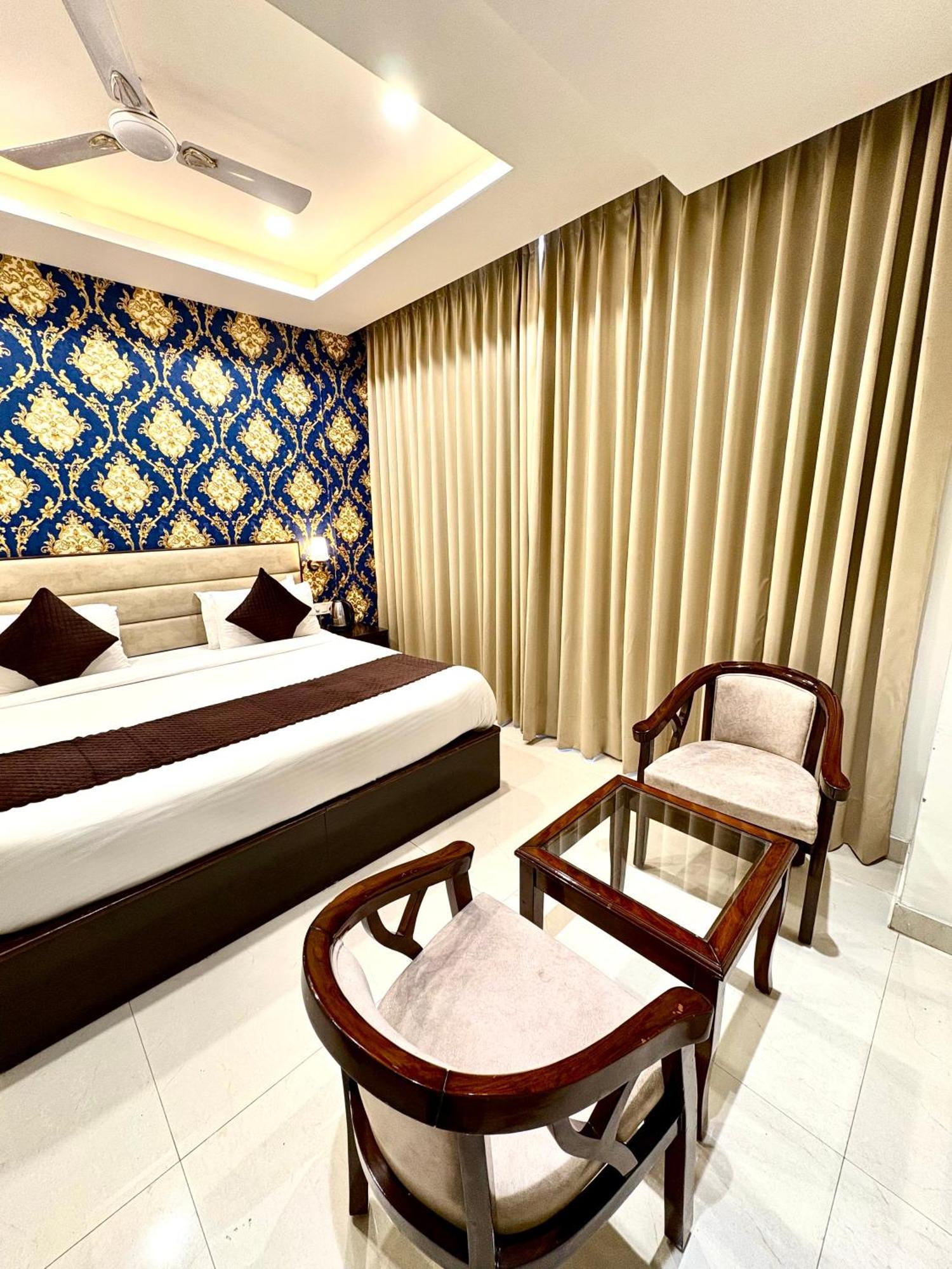 Hotel Northview Park By Lycoris !! Top Rated & Most Awarded Property In Tricity Zirakpur Ngoại thất bức ảnh