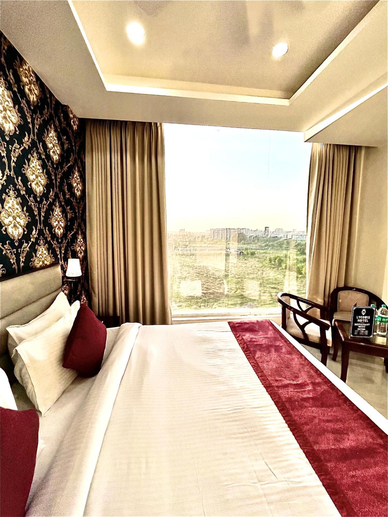 Hotel Northview Park By Lycoris !! Top Rated & Most Awarded Property In Tricity Zirakpur Ngoại thất bức ảnh